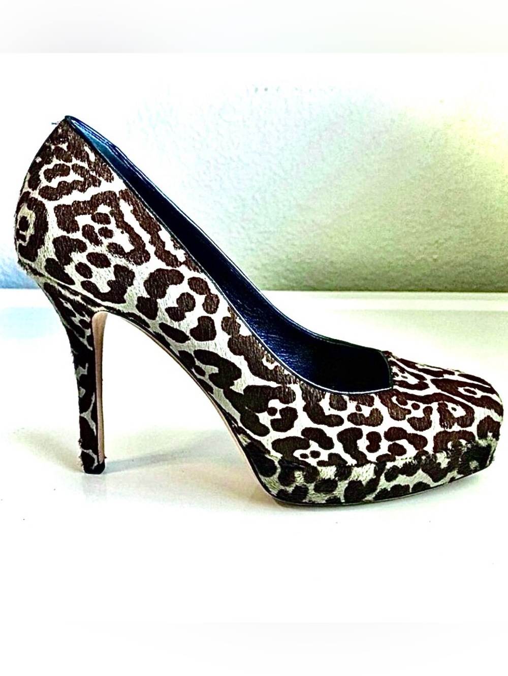 Rare GUCCI Leopard Pony-Hair Platform Stiletto Pumps Silver/Brown 7 MSRP $1280 - Picture 4 of 10